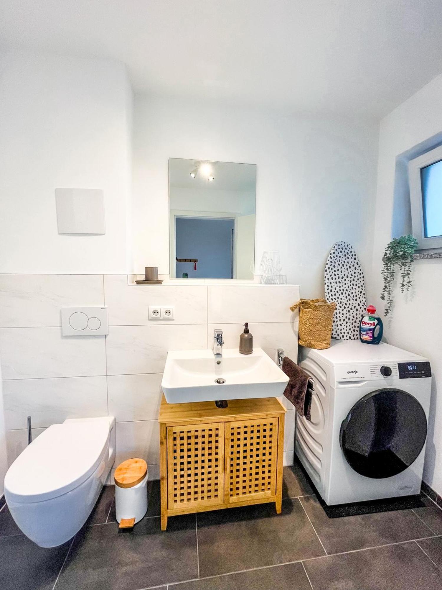 Sunset Club - Studio Kueche - Balkon - Parken Memmingen Ngoại thất bức ảnh